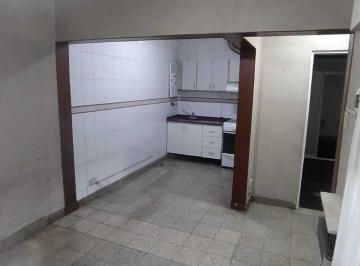 PH · 80m² · 3 Ambientes · PH 3 Ambientes C/patio, Terraza, Quincho y Parrilla en Alquiler en Lanús Oeste