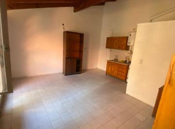 Departamento de 1 ambiente, Córdoba · Planta Baja con Patio E Ingreso Para Moto en Alto Alberdi!