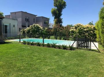 Quinta vacacional · 160m² · 4 Ambientes · Casa Quinta en Alq. Temporario en La Comarca, Tigre, G. B. a. Zona Norte