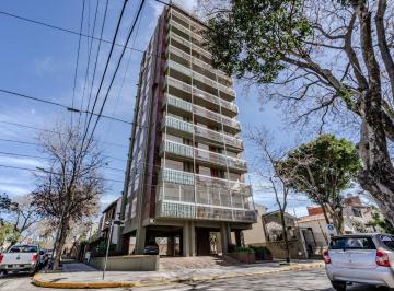 Departamento · 103m² · 5 Ambientes · 1 Cochera · Impecable Dpto de 5 Amb con Cochera, La Lucila