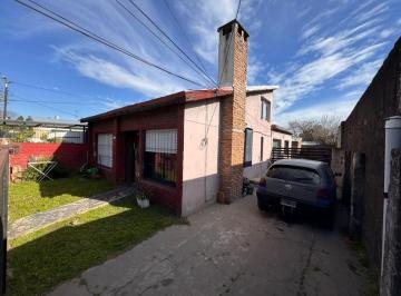 Casa · 120m² · 3 Ambientes · 2 Cocheras · Casa Venta Longchamps en Block Mas Departamento