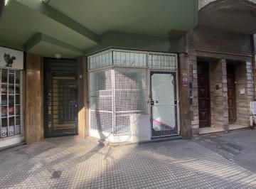 Local comercial · 25m² · Local en Venta en Caballito a La Calle C/patio