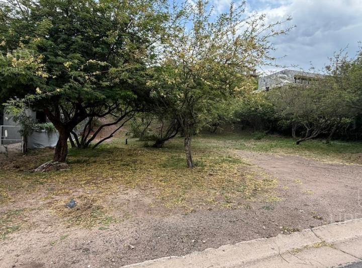 Terreno · 1190m²