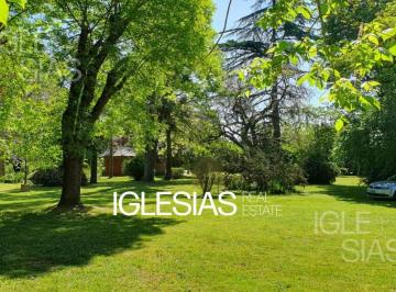 Casa · 177m² · 8 Ambientes · 3 Cocheras · Quinta en Venta en Benavidez, Tigre