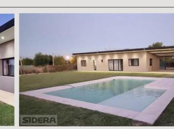 Casa · 129m² · 4 Ambientes · 2 Cocheras · Casa en Punta Chacra
