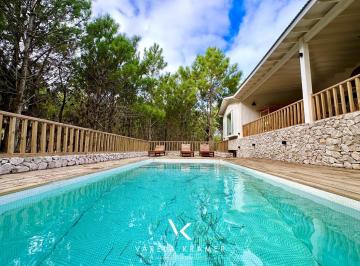 Casa · 310m² · 6 Ambientes · 4 Cocheras · Casa en Venta Costa Esmeralda