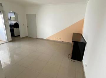 PH de 2 ambientes, Monte Castro · Monte Castro Chivilcoy 2168 Alquiler 2 Amb Primer Piso por Escalera Bajas Expensas.
