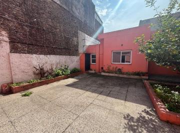 Casa · 130m² · 4 Ambientes · 3 Cocheras · Casa + Depto C/terraza, en Venta, Valentin Alsina
