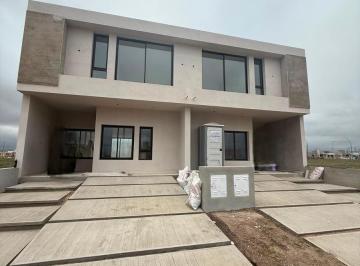 PH · 148m² · 3 Dormitorios · Duplex en Venta 3 Dorm 3 Baños en Campo de Manantiales