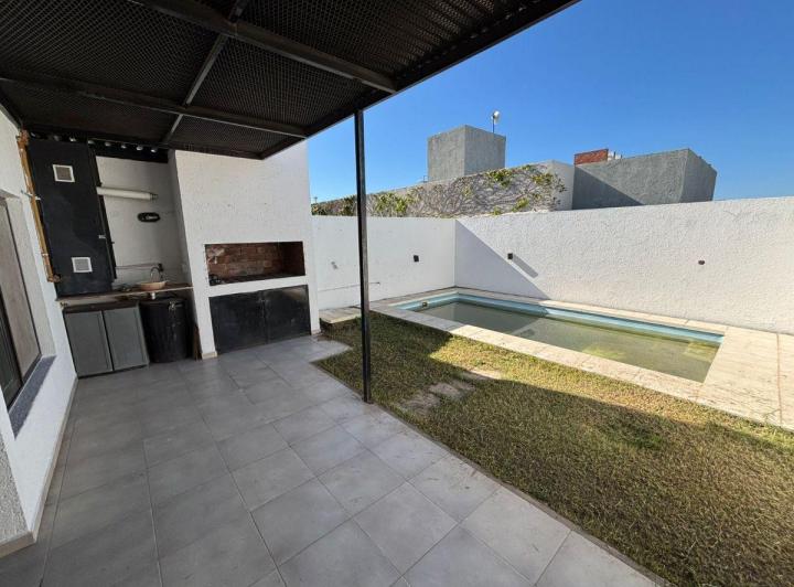 Casa · 100m² · 1 Ambiente · 1 Cochera