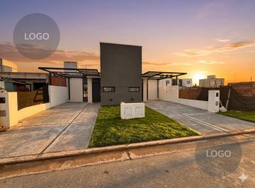 Casa · 126m² · 3 Ambientes · 1 Cochera · Casa en Quebrada de Manantiales