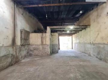 Bodega-Galpón · 160m² · 1 Ambiente · 1 Cochera · Venta de Galpon en Calle Polonia Al 1092 Barrio Pueyrredon. - Cordoba