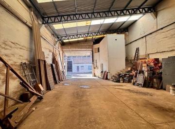 Bodega-Galpón · 513m² · 3 Ambientes · 1 Cochera · Venta de Galpon en Villa Azalais. a 100 m de Av Capdevila. - Cordoba