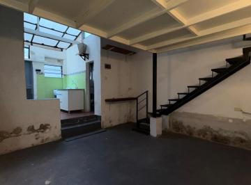 PH · 29m² · 1 Ambiente · Venta PH Monombiente con Entrepiso Villa Urquiza a Reciclar