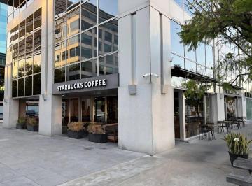 Local comercial · 217m² · 1 Cochera · Local en Puerto Madero