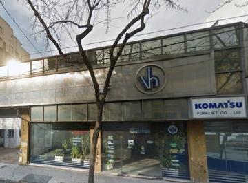 Local comercial · 1630m² · 8 Cocheras · Local con Deposito, Doble Frente y Estacionamiento a m de Av Entre Rios