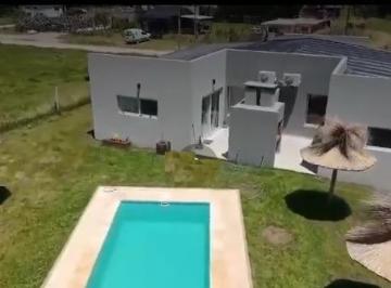 Imagen1 · Hermosa Casa Frente a Parque Lago