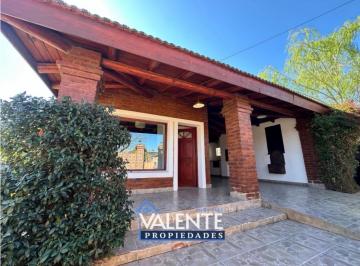 Casa · 132m² · 5 Ambientes · 1 Cochera · Casa - La Cumbre