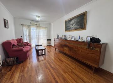 Departamento de 3 ambientes, Avellaneda · Departamento de Categoria 3 Ambientes en Alquiler - Pileta, Sum, Quincho, Gym