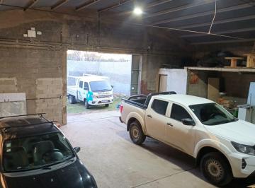 Bodega-Galpón · 150m² · Alquiler Galpon Refaccionado a 100 m de Av Colon