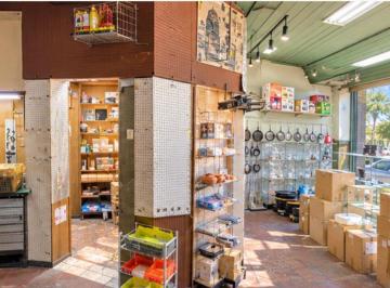 Local comercial · 104m² · Local en Constitución