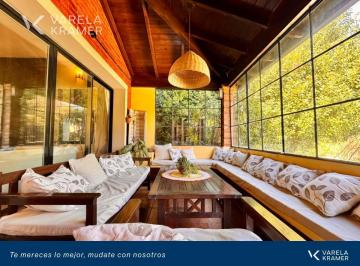 Casa · 299m² · 8 Ambientes · 3 Cocheras · Casa en Venta en Barrio Privado Santa Silvina