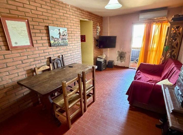 Departamento · 77m² · 4 Ambientes · 1 Cochera