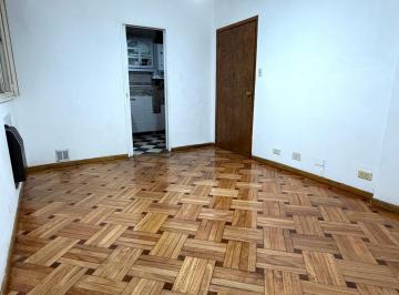 Departamento · 33m² · 2 Ambientes · Venta de Departamento de 2 Ambientes con Baulera en Caballito