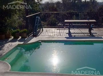 Casa · 320m² · 5 Ambientes · 2 Cocheras · Casa en Venta Punta Chica