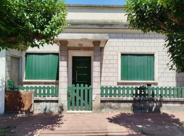 Casa · 238m² · 4 Ambientes · Venta Casa 4amb. Ciudad Jardin