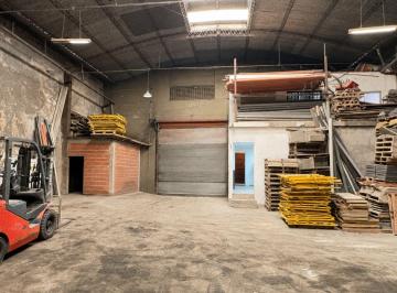 Depósito · 410m² · Alquiler Deposito / Galpon, Mixtura 3 en La Boca