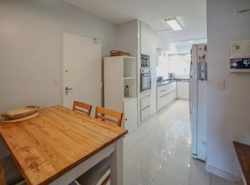 Departamento · 170m² · 5 Ambientes · 1 Cochera · Hecho a Nuevo