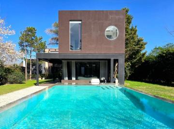 Casa · 327m² · 5 Ambientes · 5 Cocheras · Venta Casa 5 Amb. Barrio La Montura, Pilar