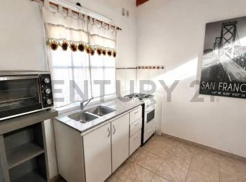 PH · 77m² · 3 Ambientes · Alquiler PH 3 Ambientes con Patio y Parrilla – Padua Centro, a 2 Cuadras de La Estación