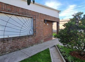 Casa · 43m² · 2 Ambientes · Alquler de Casa 1 Dormitorio en Pando