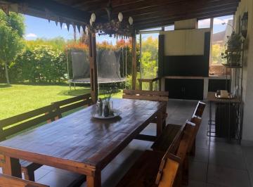 Casa · 600m² · 3 Dormitorios · 21 de Diciembre Al 4 de Enero