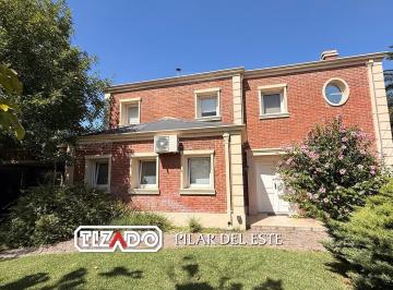 Casa · 175m² · 5 Ambientes · 2 Cocheras · Casa en Venta en Los Jazmines, Pilar del Este, Pilar