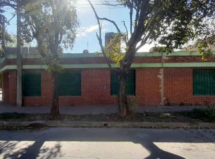 Casa · 150m² · 6 Ambientes · 1 Cochera