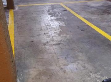 Garage · 14m² · Cochera en Planta Baja
