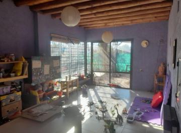 Casa · 95m² · 3 Ambientes · 2 Cocheras · Alquiler Casa en Bermejo con Amplio Jardín