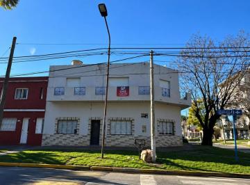 tres-de-febrero-villa-bosch-venta-ph-3-ambientes · PH 4 Ambientes en Planta Alta