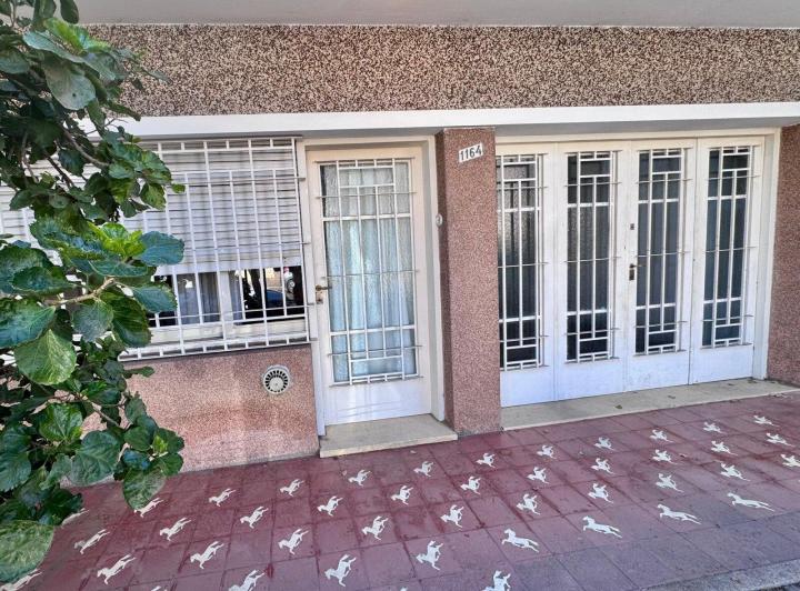 Casa · 131m² · 9 Ambientes · 1 Cochera