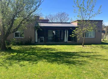 Casa de 5 ambientes, Tigre · Muy Linda Casa de 3 Dorm. Más Dependencia de Servicio, Toda en Una Planta!
