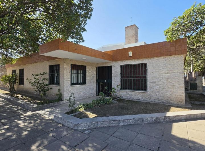 Casa · 120m² · 5 Ambientes
