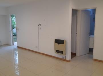 Departamento de 2 ambientes, General San Martín · Dpto PH 2 Amb en Ctro Comercial - Dueño