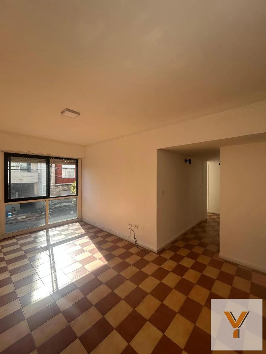 Departamento de 2 Dormitorios 1 Baño en venta ubicado sobre calle La Rioja y Avellaneda