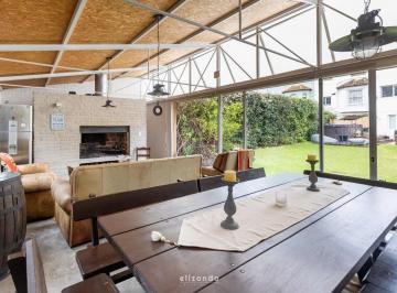 Casa · 292m² · 5 Ambientes · 1 Cochera · Venta Casa Punta Carretas 3 Dorm Parrillero Garaje