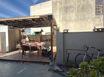 Casa · 70m² · 3 Ambientes · PH Reciclado con Terraza en Martínez