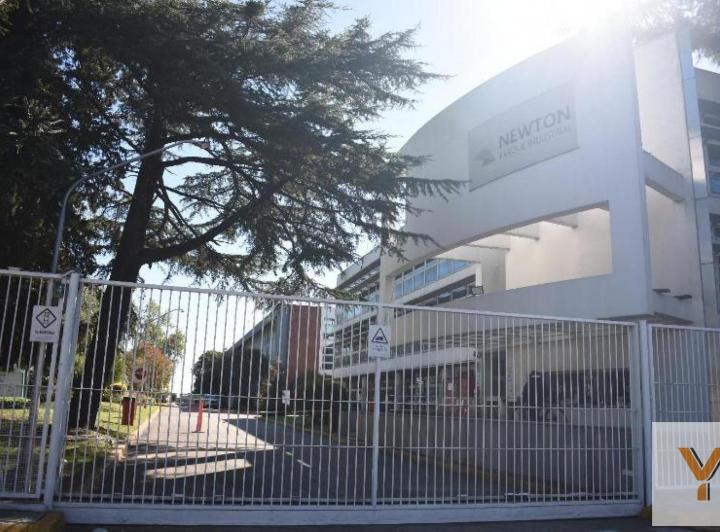 Depósito · 1345m²
