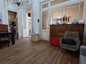PH · 70m² · 4 Ambientes · PH 3 Dor Patio Oportunidad
